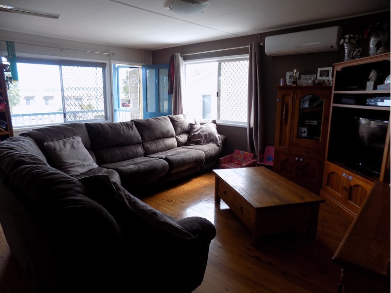 18 John Street, Goombungee QLD 4354