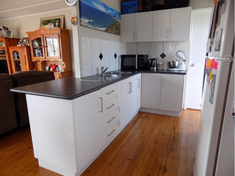 18 John Street, Goombungee QLD 4354