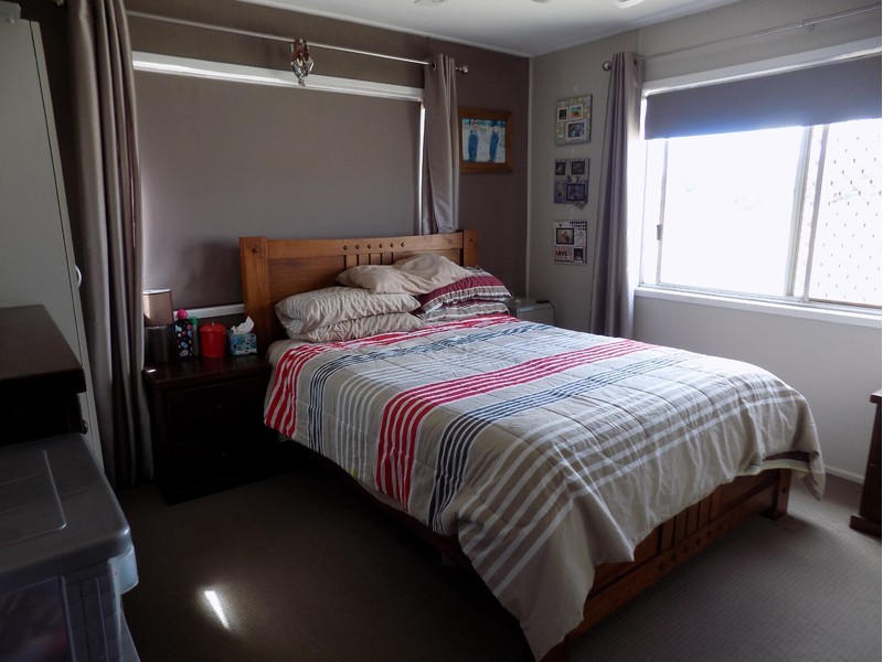 18 John Street, Goombungee QLD 4354