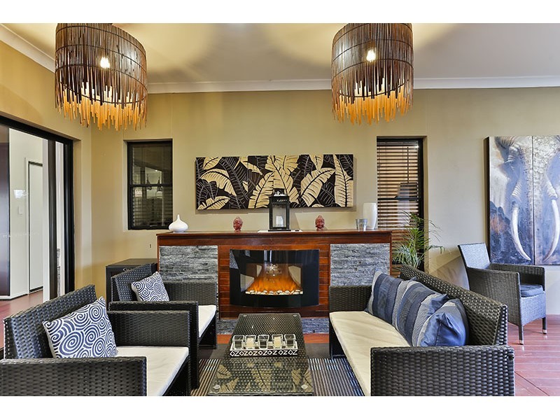 1 Caithness Court, Middle Ridge QLD 4350