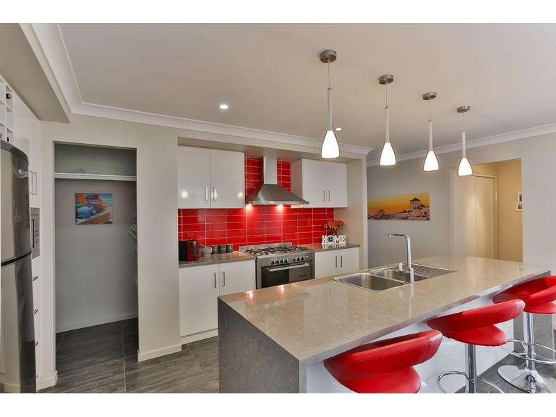 5 Heron Court, Highfields QLD 4352