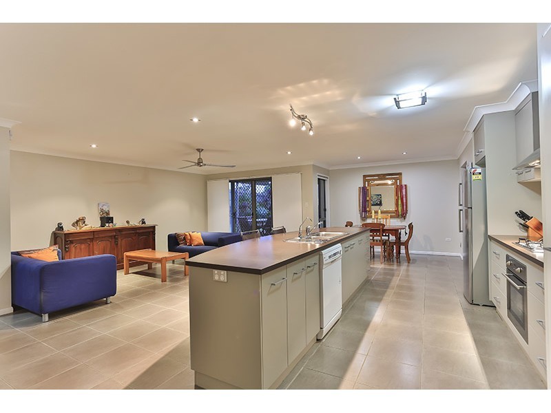 10 Smythe Drive, Highfields QLD 4352