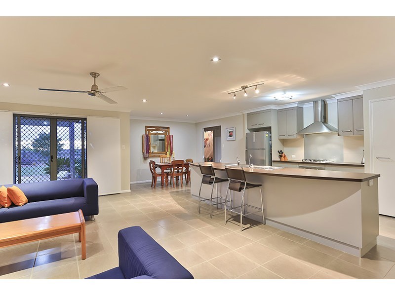 10 Smythe Drive, Highfields QLD 4352