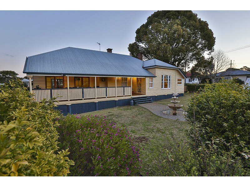 20 Edith Street, Newtown QLD 4350