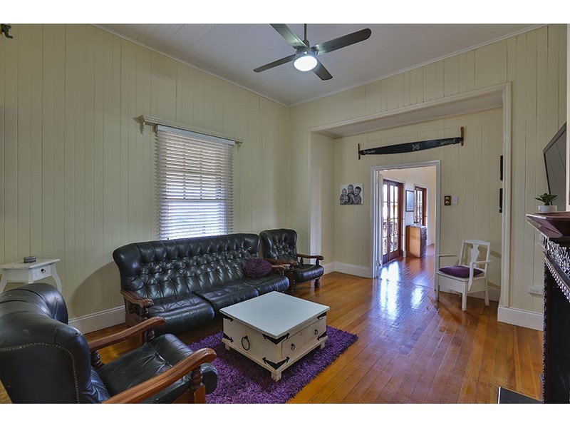 20 Edith Street, Newtown QLD 4350