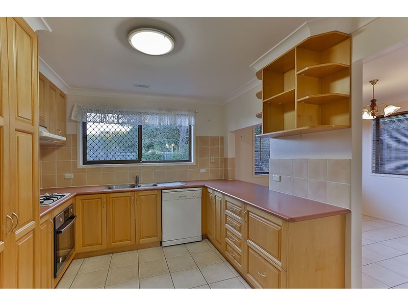 18 Regent Street, Darling Heights QLD 4350