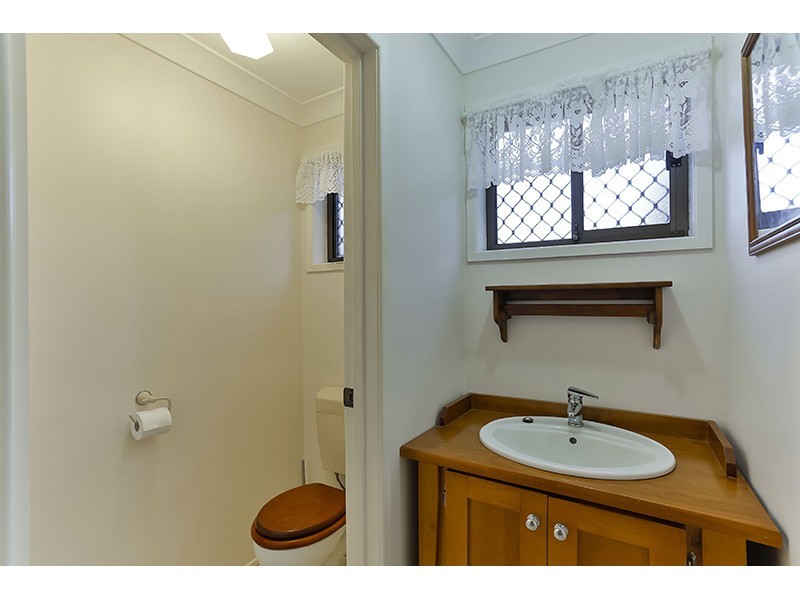 18 Regent Street, Darling Heights QLD 4350