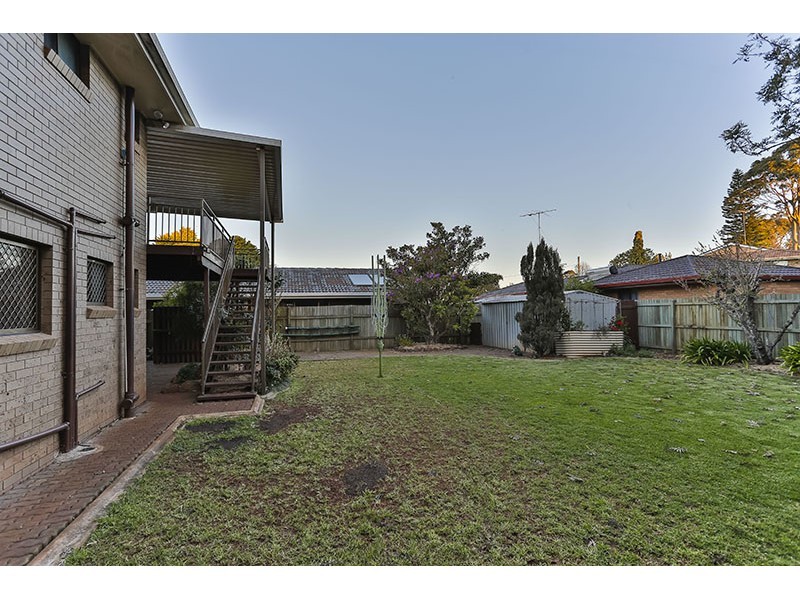 18 Regent Street, Darling Heights QLD 4350