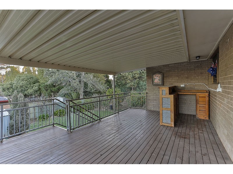 18 Regent Street, Darling Heights QLD 4350