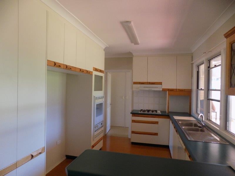 85 South Street, Rangeville QLD 4350