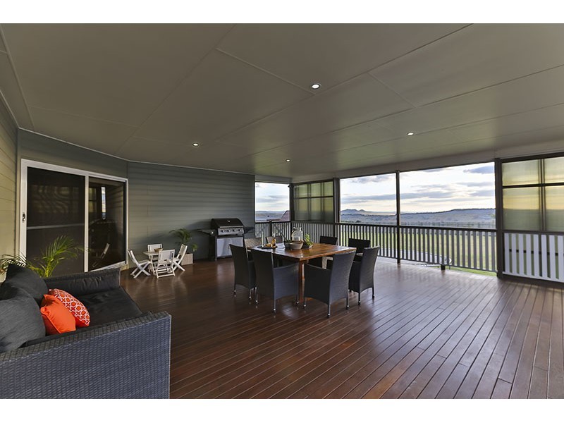 48 Federation Drive, Highfields QLD 4352