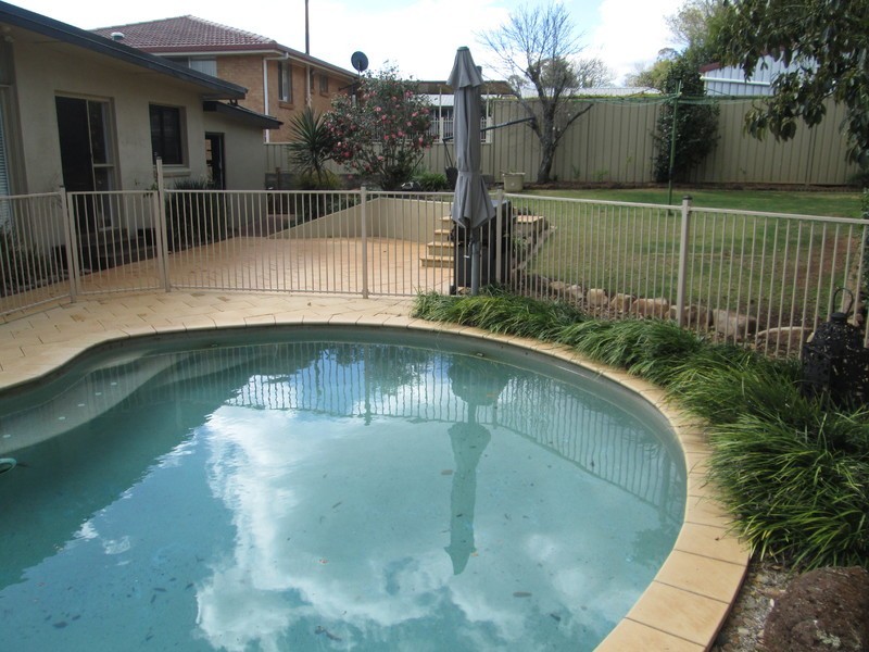 18 Rowbotham Street, Rangeville QLD 4350