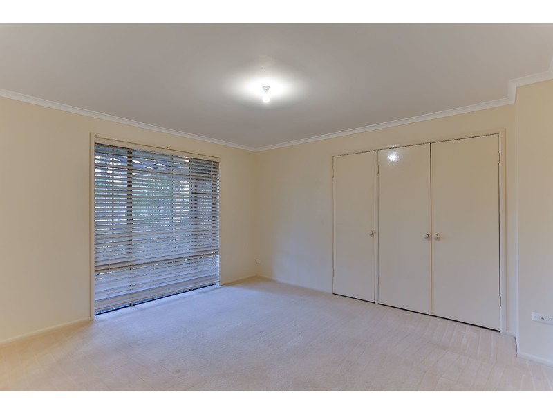 6 Shorelands Drive, Withcott QLD 4352