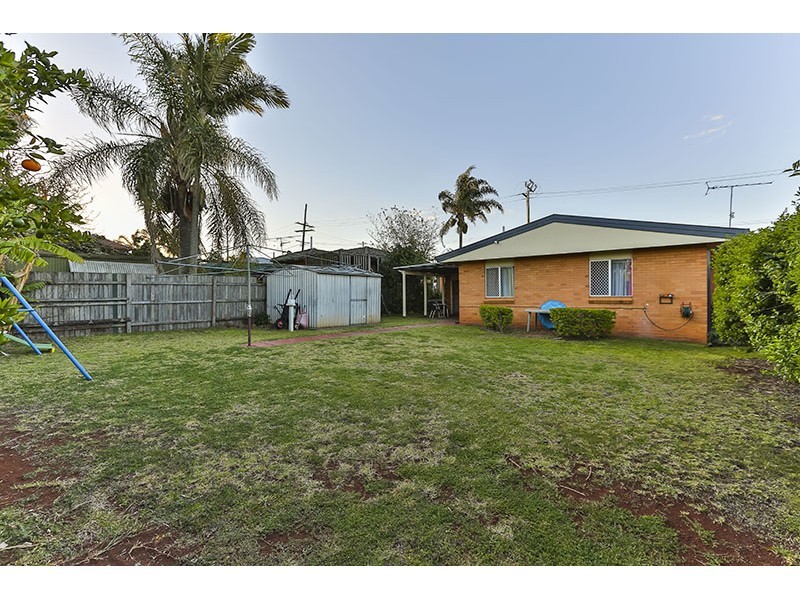 260a North Street, Rockville QLD 4350