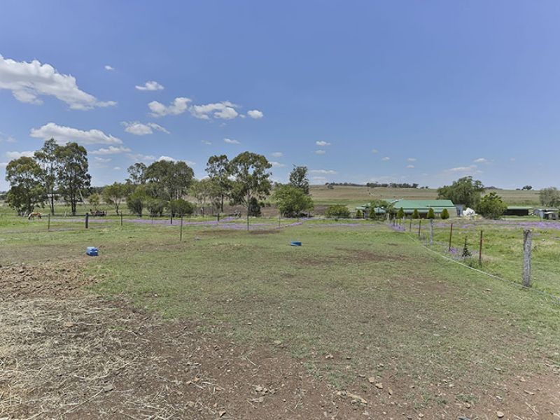 2 Weale Street, Pittsworth QLD 4356