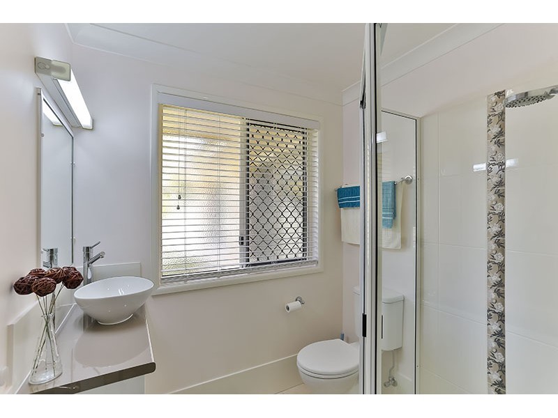 11 Vista Court, Withcott QLD 4352