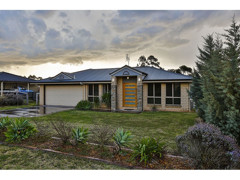 57 Highland Park Road, Meringandan West QLD 4352