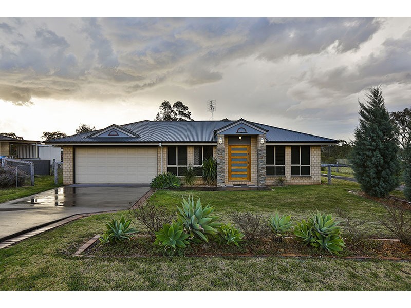 57 Highland Park Road, Meringandan West QLD 4352