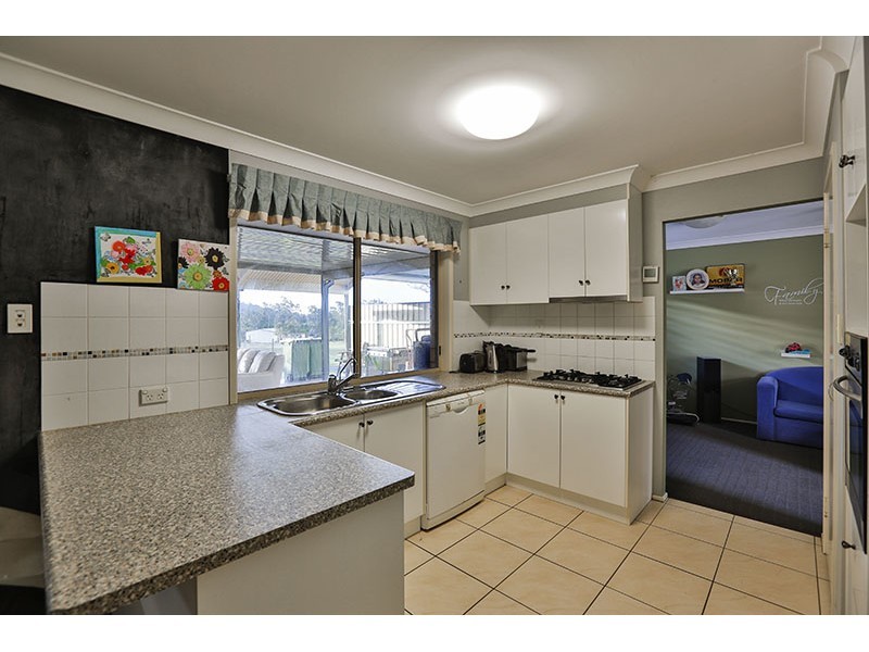 57 Highland Park Road, Meringandan West QLD 4352