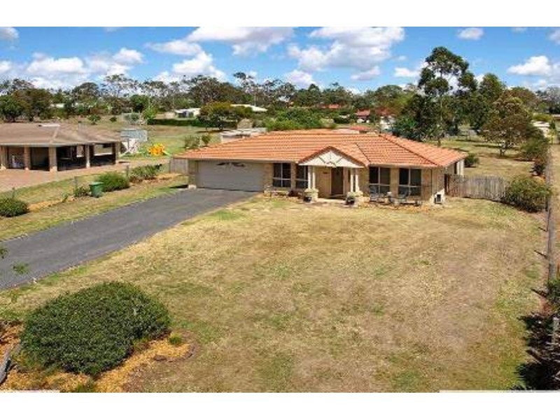 8 Highland Park Road, Meringandan West QLD 4352