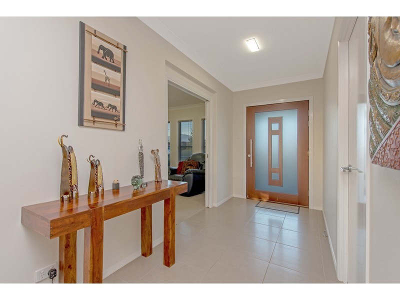 11 Plover Court, Highfields QLD 4352