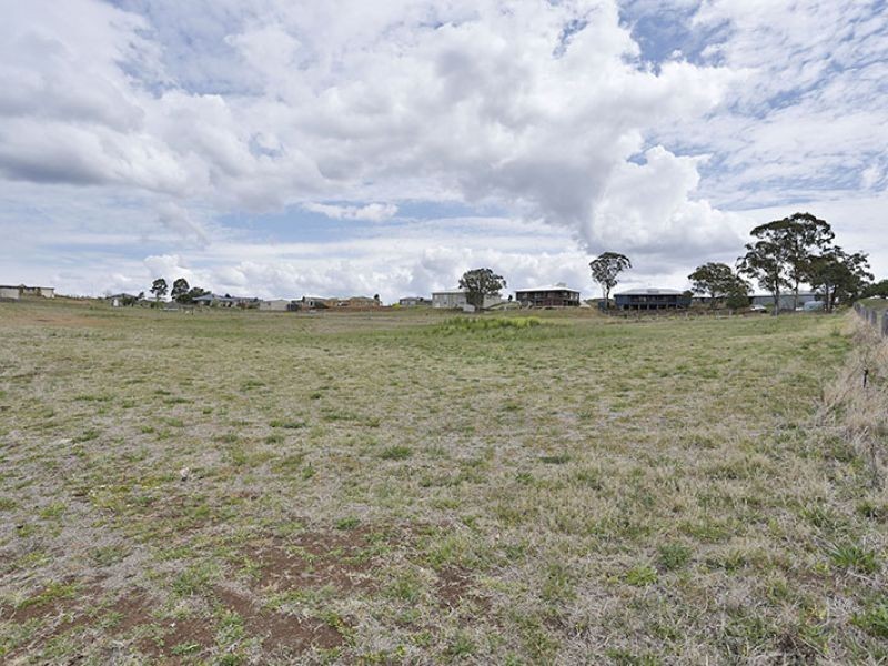 Highfield Ridge, Gowrie Junction QLD 4352