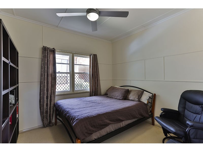 27 Leichhardt Street, Centenary Heights QLD 4350