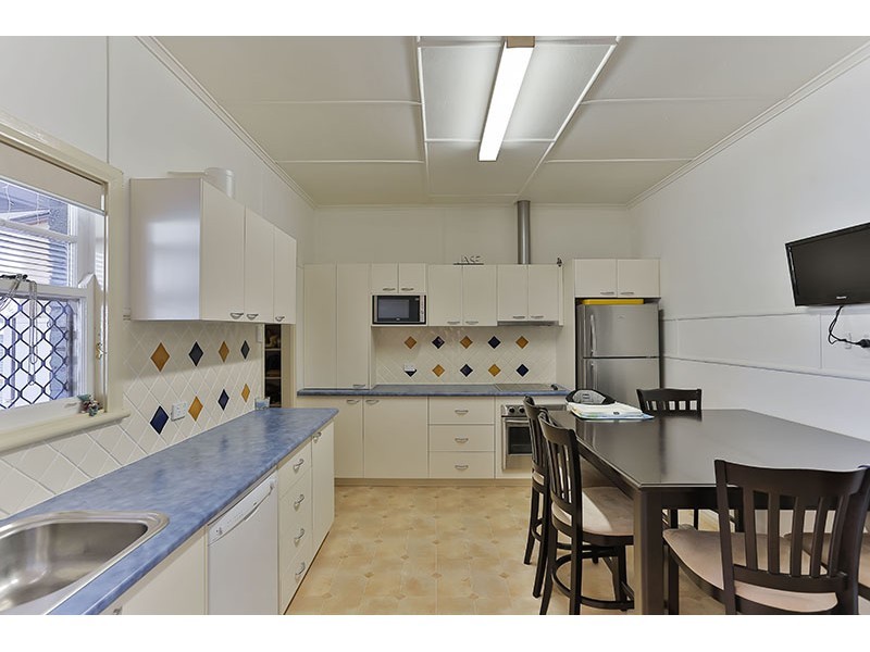 27 Leichhardt Street, Centenary Heights QLD 4350