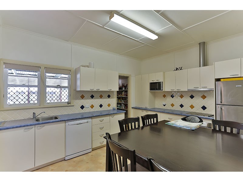 27 Leichhardt Street, Centenary Heights QLD 4350