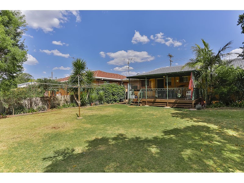 465 Stenner Street, Harristown QLD 4350