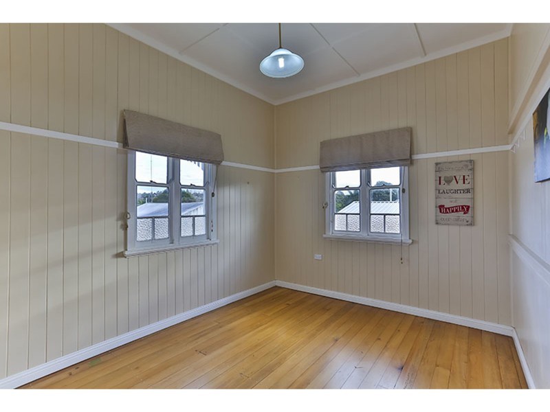 72 James Street, Rangeville QLD 4350