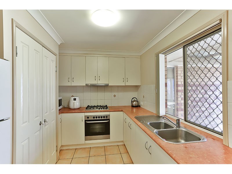 392 Alderley Street, Kearneys Spring QLD 4350