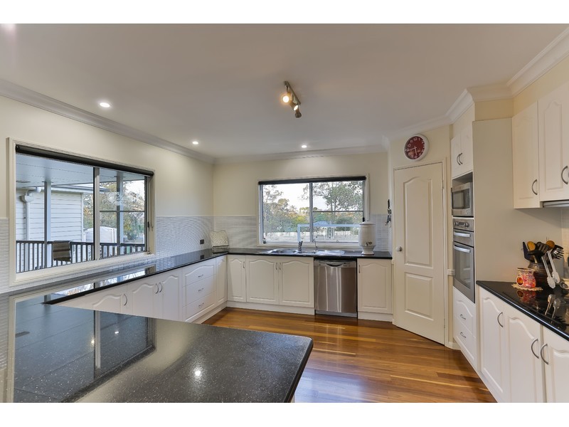 6 Skyview Street, Meringandan West QLD 4352