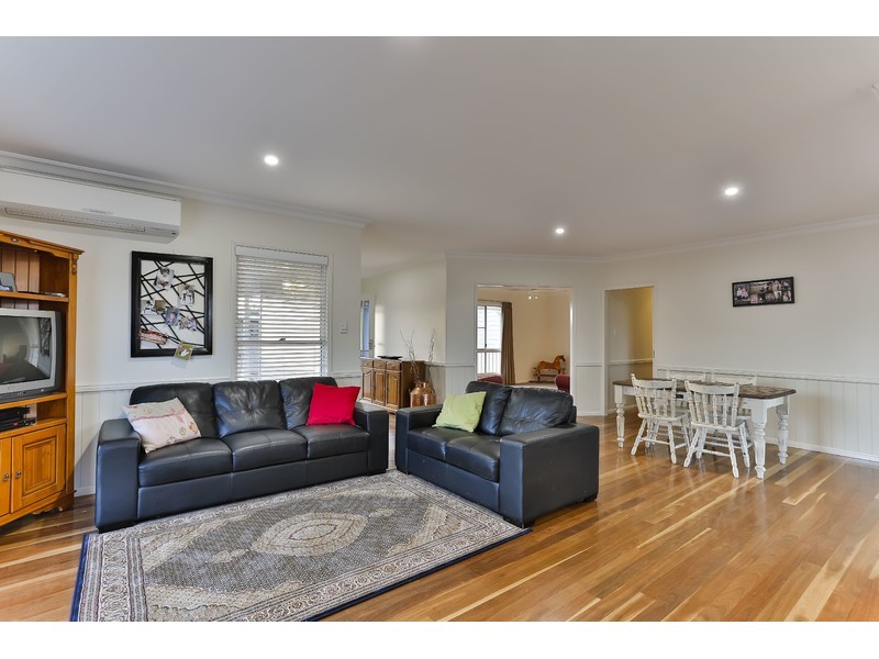 6 Skyview Street, Meringandan West QLD 4352