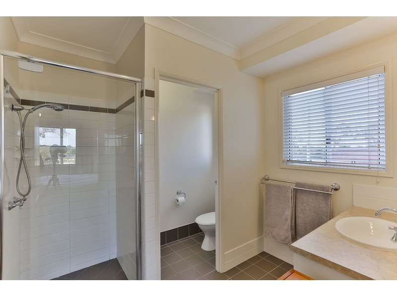 6 Skyview Street, Meringandan West QLD 4352