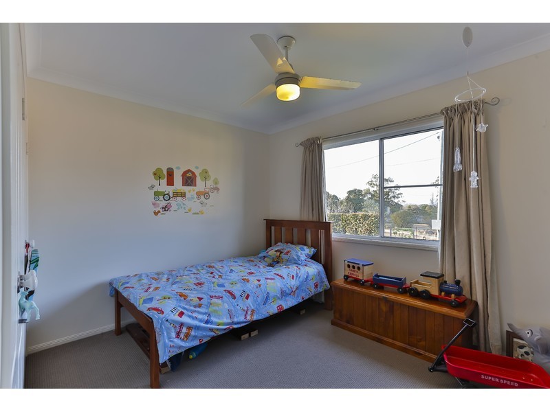 6 Skyview Street, Meringandan West QLD 4352