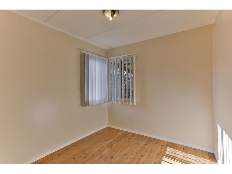 19 Cathro Street, Rockville QLD 4350