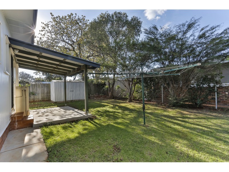 19 Cathro Street, Rockville QLD 4350