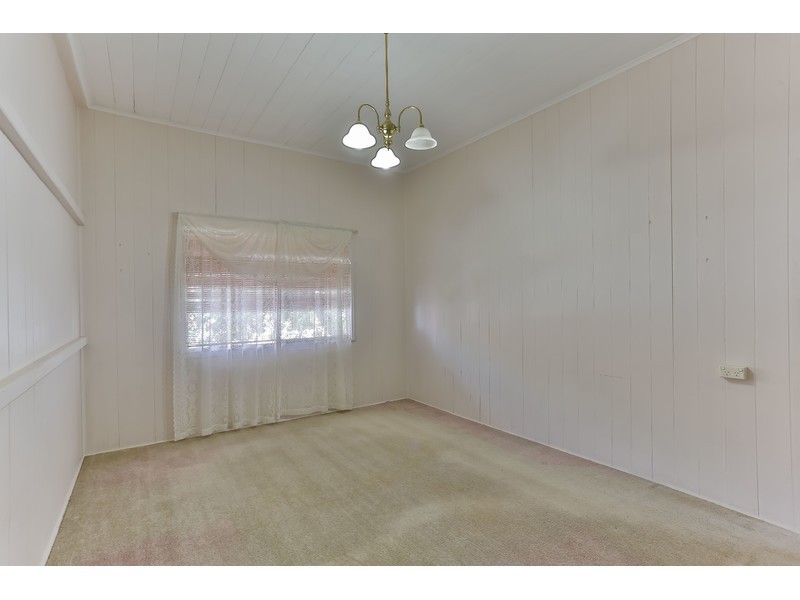 17 Sir Street, North Toowoomba QLD 4350