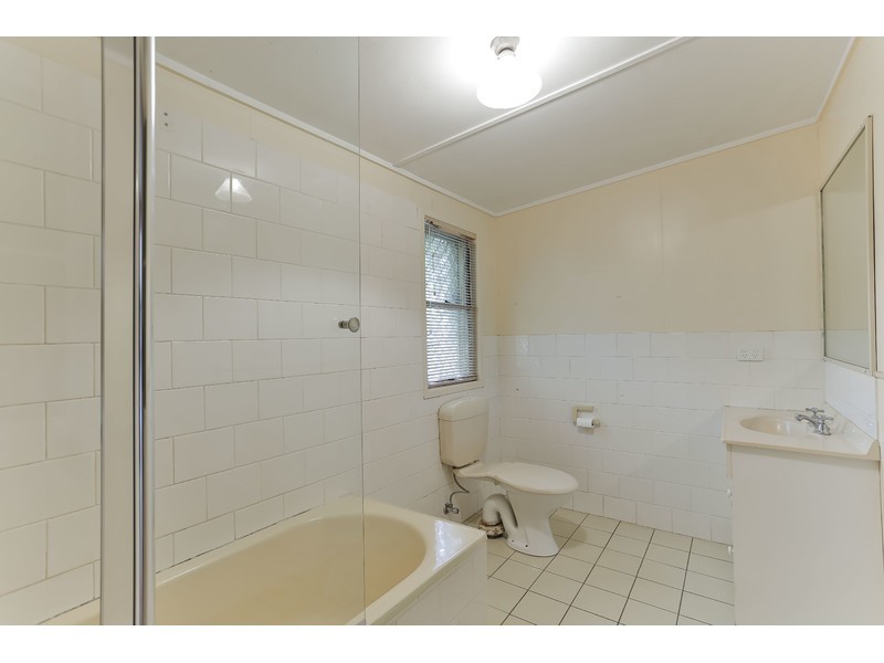 17 Sir Street, North Toowoomba QLD 4350