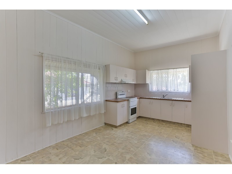 17 Sir Street, North Toowoomba QLD 4350