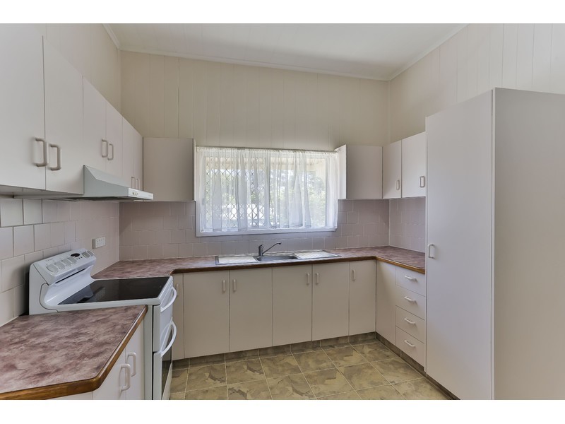 17 Sir Street, North Toowoomba QLD 4350