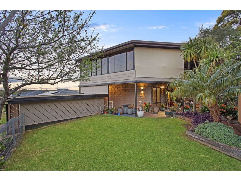 13 Greenbury Street, Rockville QLD 4350