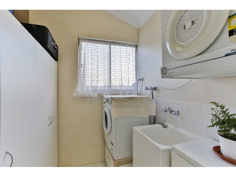 13 Greenbury Street, Rockville QLD 4350