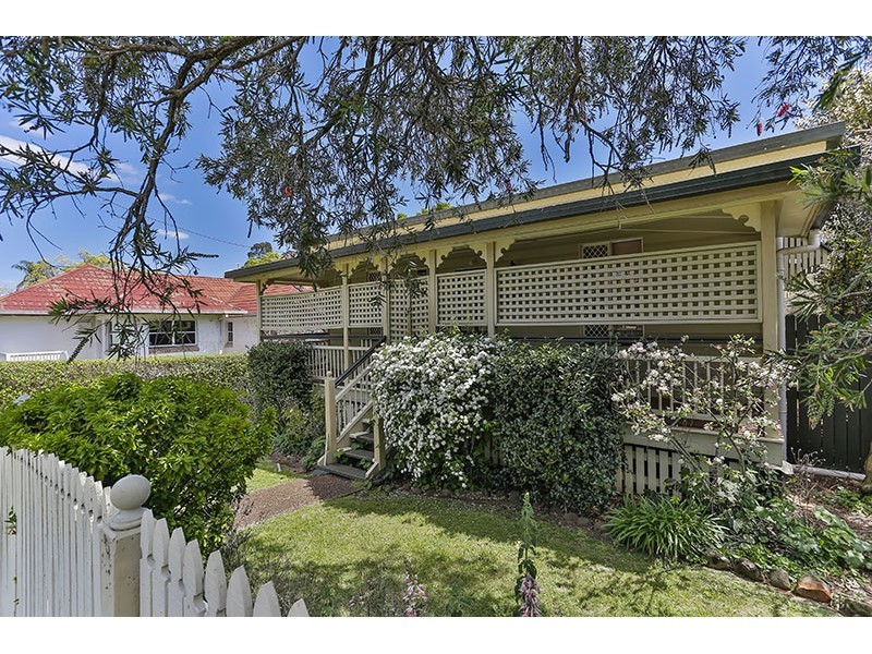 17 Sir Street, North Toowoomba QLD 4350