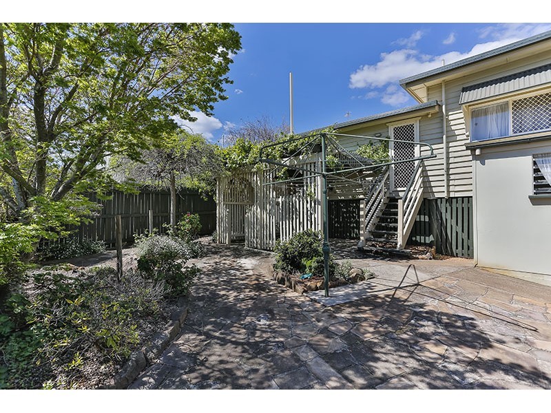 17 Sir Street, North Toowoomba QLD 4350