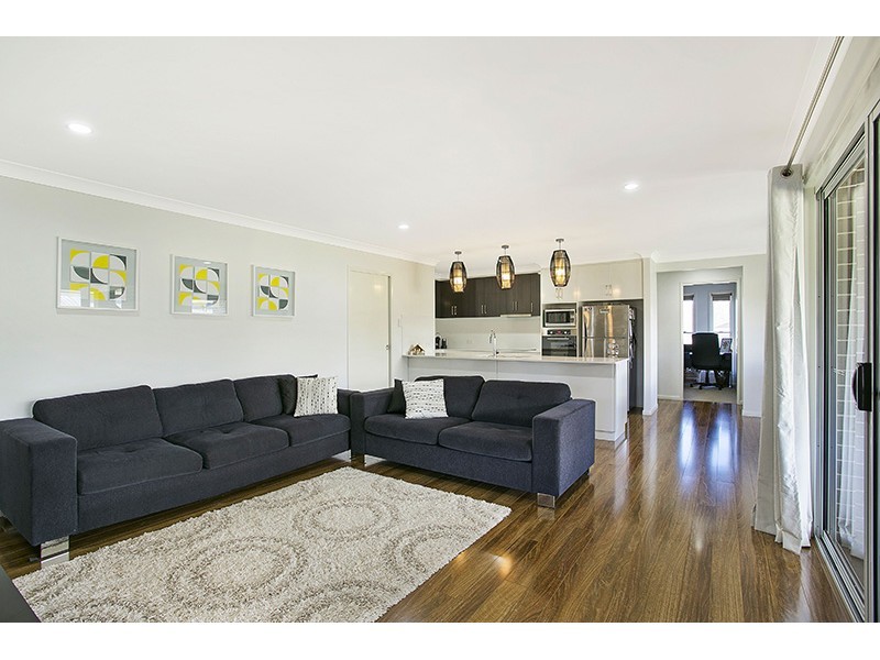 7 Lockyer Street, Kleinton QLD 4352