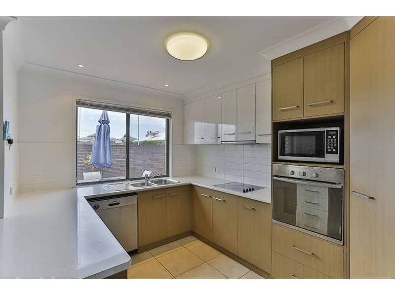 2/2 Wareena Crescent, Glenvale QLD 4350