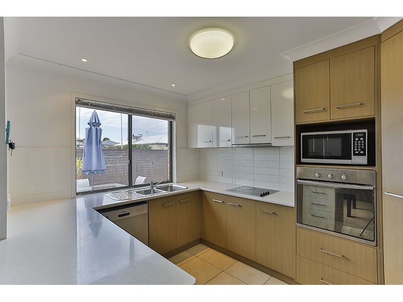 2/2 Wareena Crescent, Glenvale QLD 4350