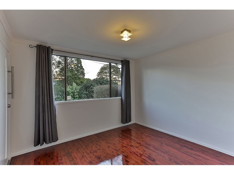 66 Gordon Avenue, Newtown QLD 4350